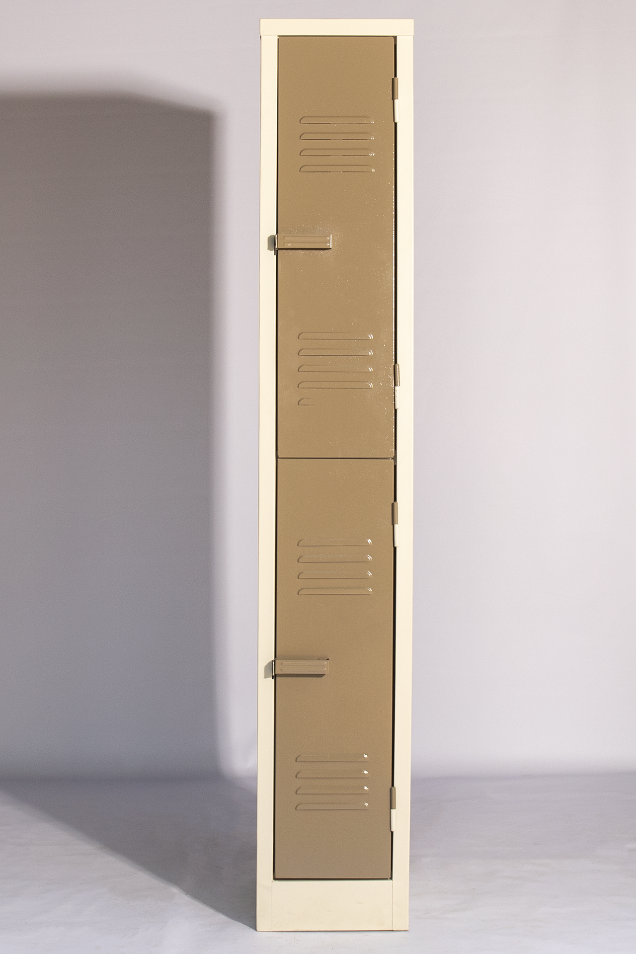 Steel discount lockers makro